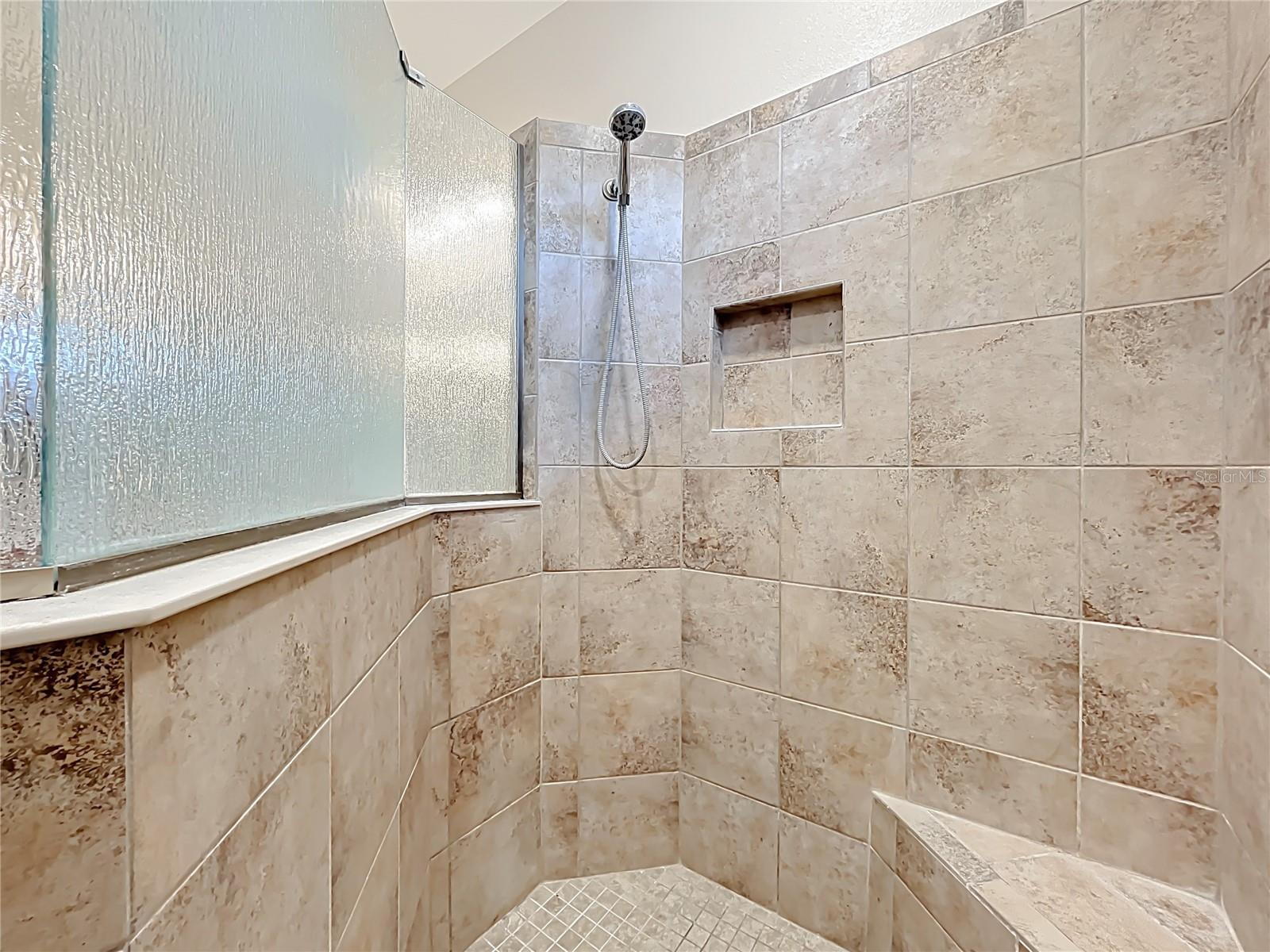 LEESBURG ARLINGTON RIDGE PH 1-B - Residential