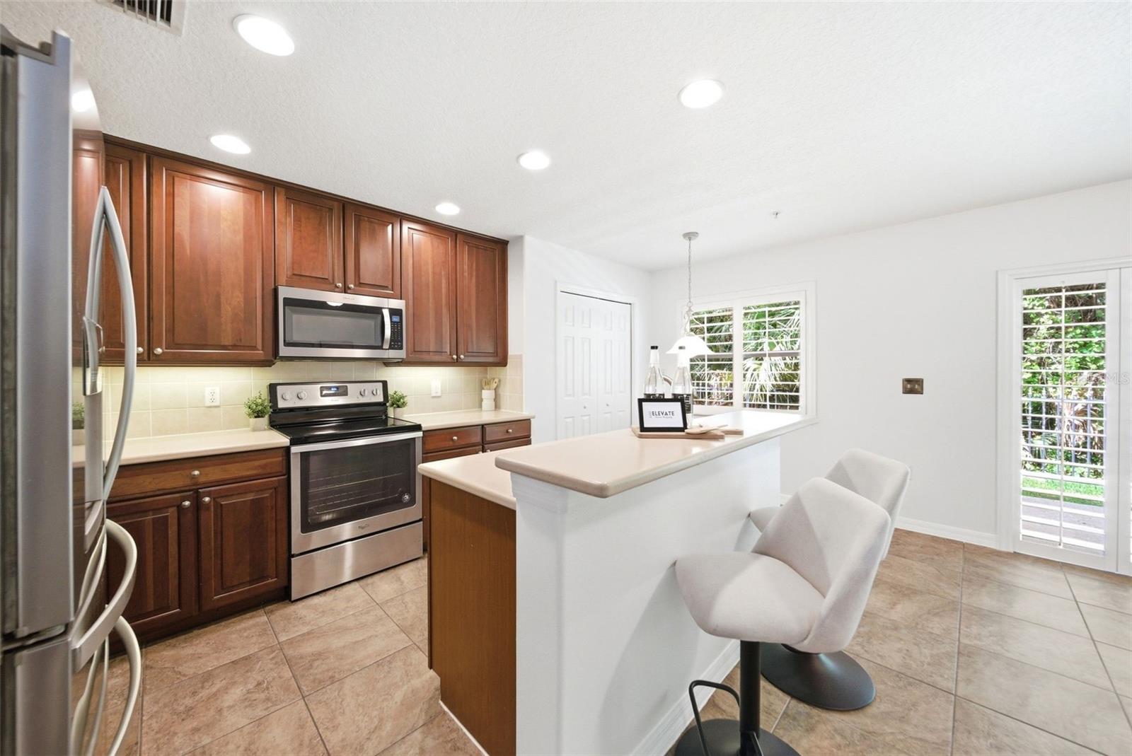 HERITAGE PARK TWNHMS - Residential