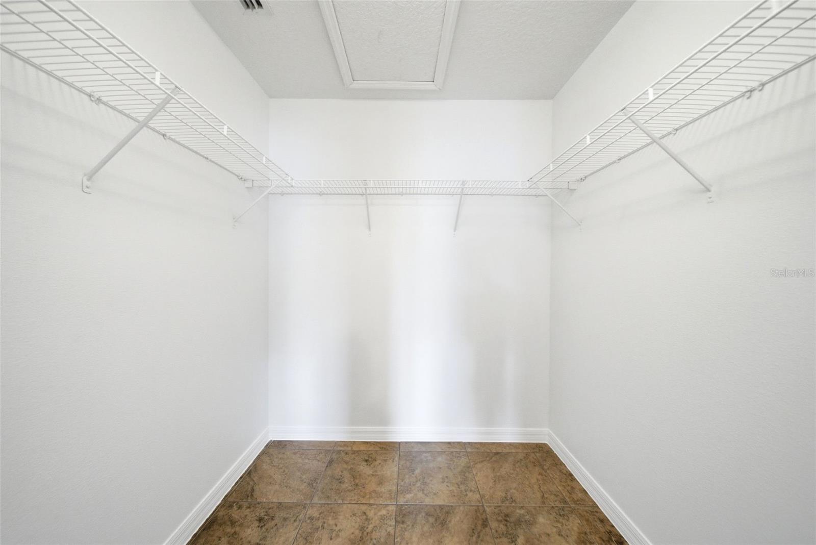 HERITAGE PARK TWNHMS - Residential