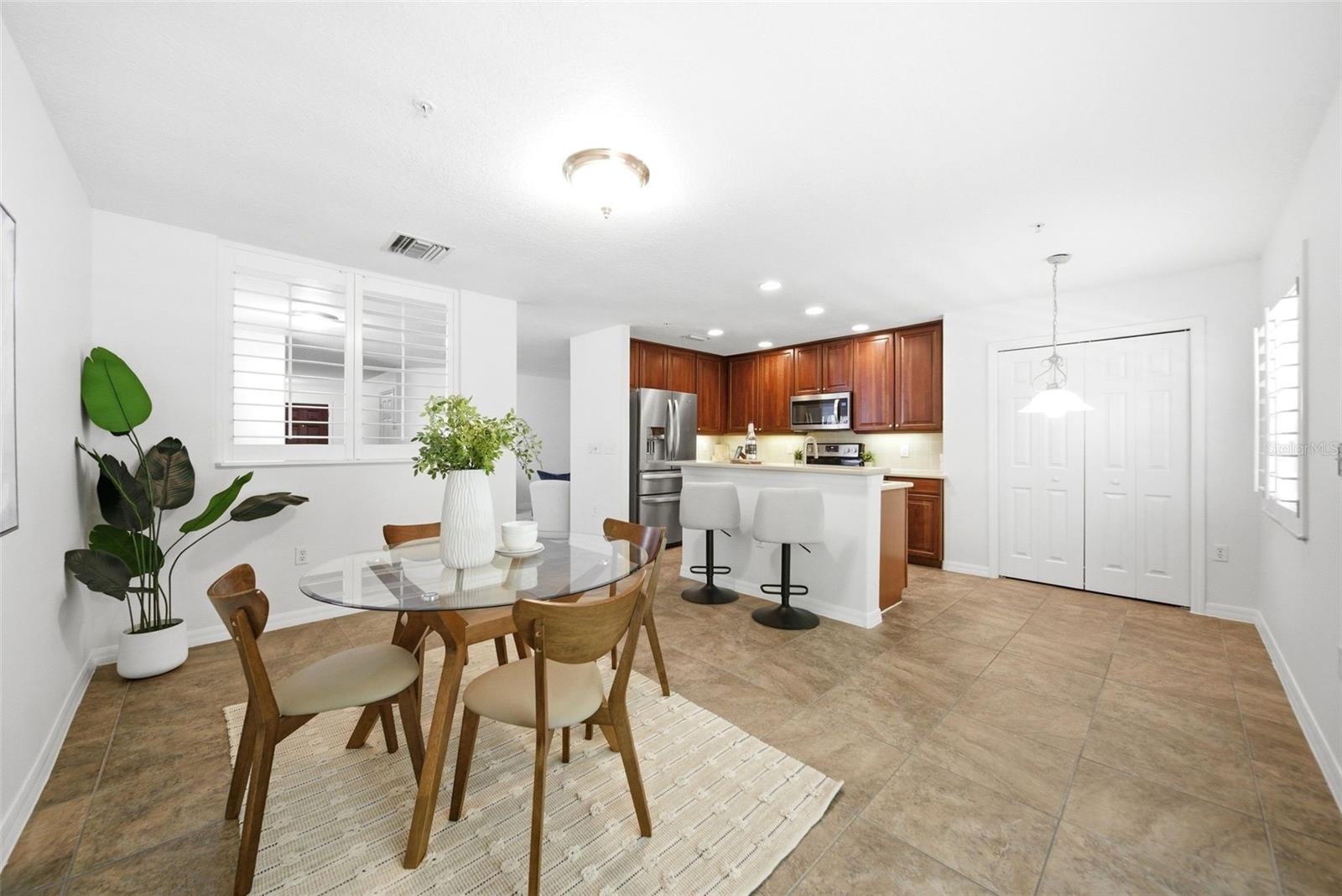 HERITAGE PARK TWNHMS - Residential