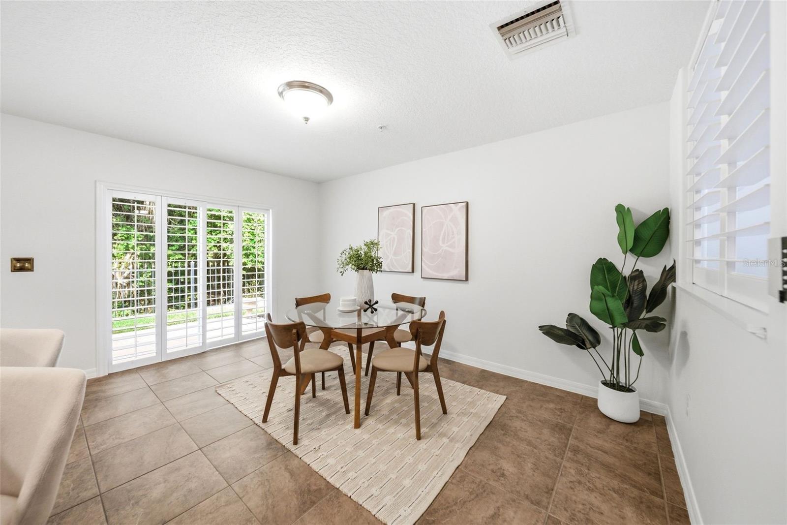 HERITAGE PARK TWNHMS - Residential