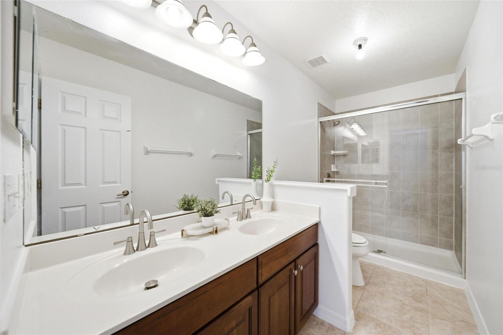 HERITAGE PARK TWNHMS - Residential