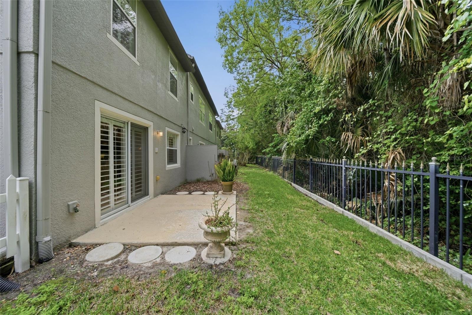 HERITAGE PARK TWNHMS - Residential