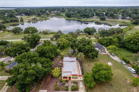 A home in EUSTIS