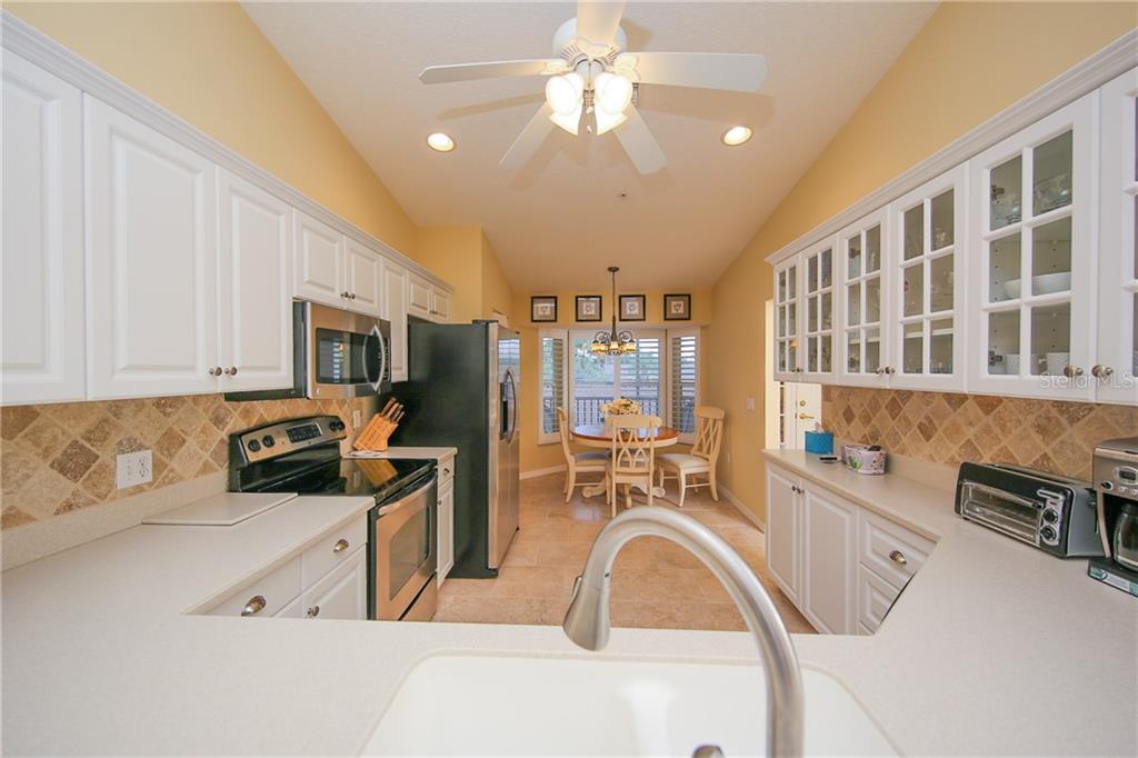 VERANDA 7 AT HERITAGE OAKS - Residential Lease