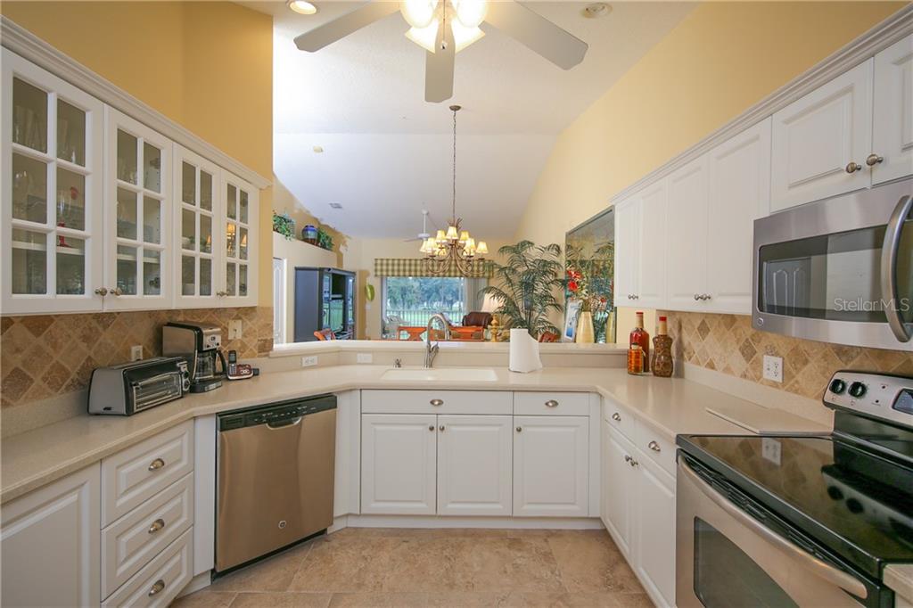 VERANDA 7 AT HERITAGE OAKS - Residential Lease