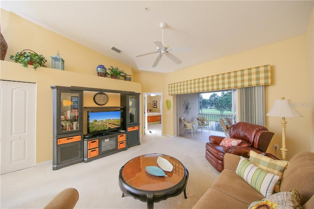 VERANDA 7 AT HERITAGE OAKS - Residential Lease