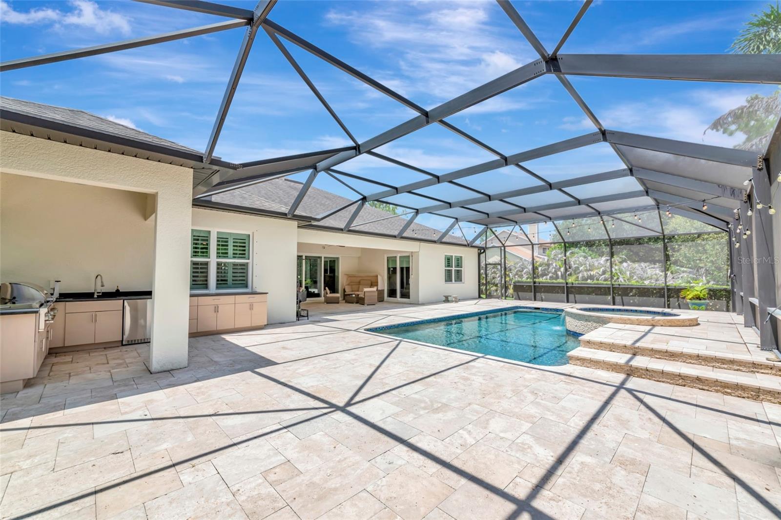 22209 DEER POINTE CROSSING