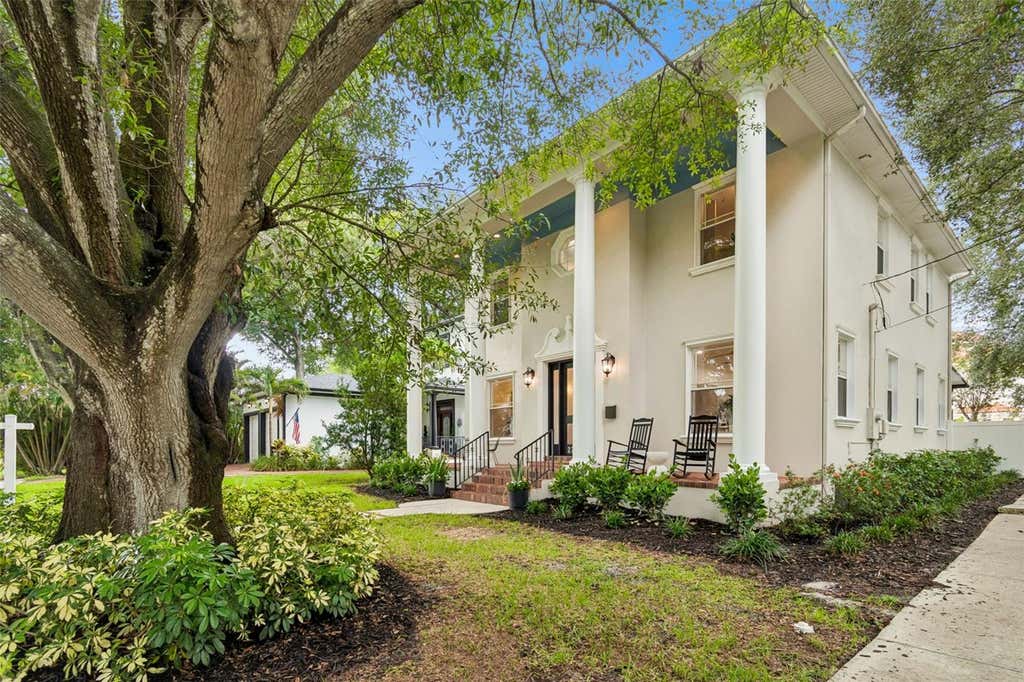 Photo of 2722 N Myrtle Avenue, Tampa, FL 33602 (MLS # TB8536450)
