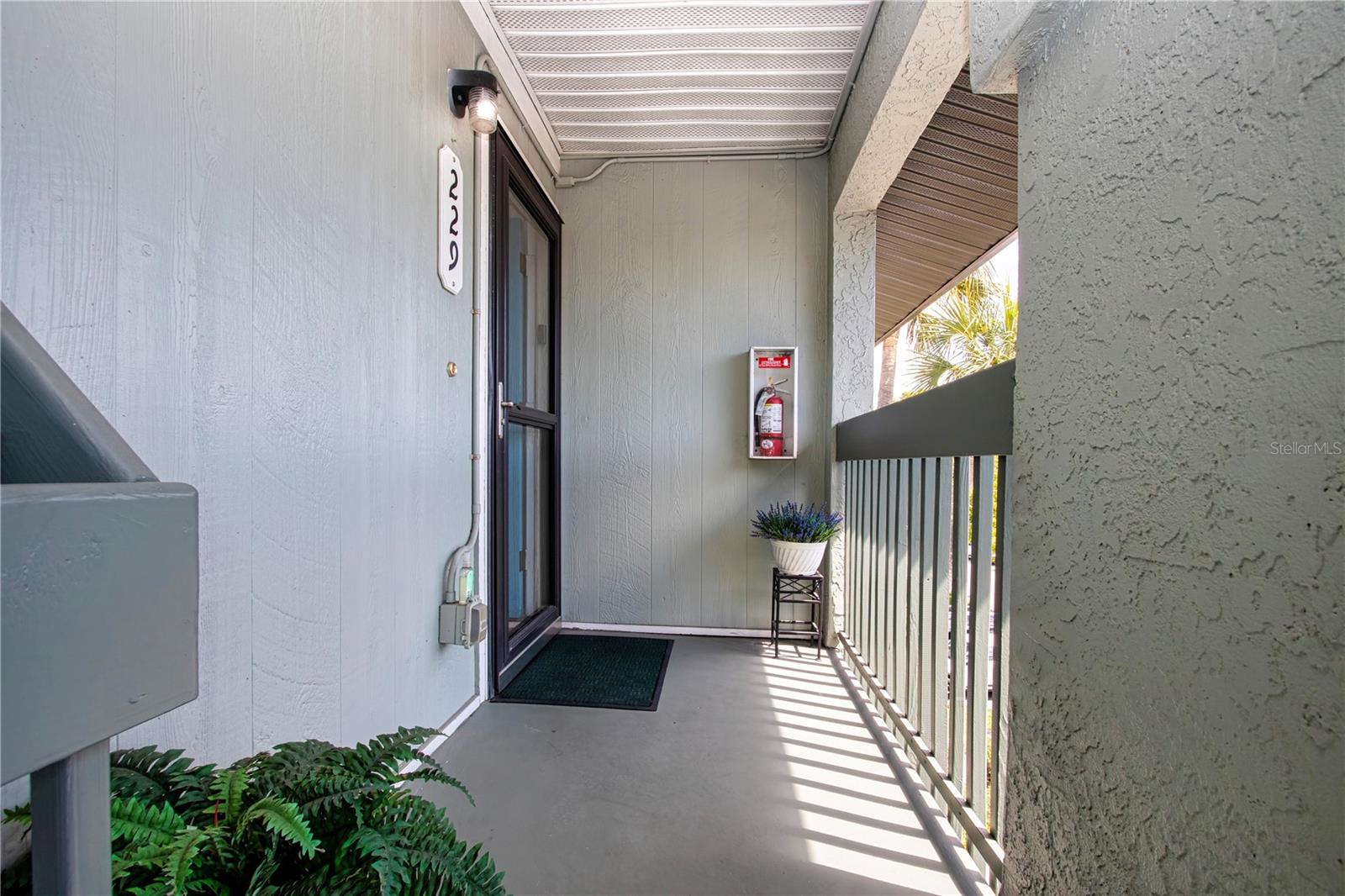 ISLAND VILLAGE - Residential