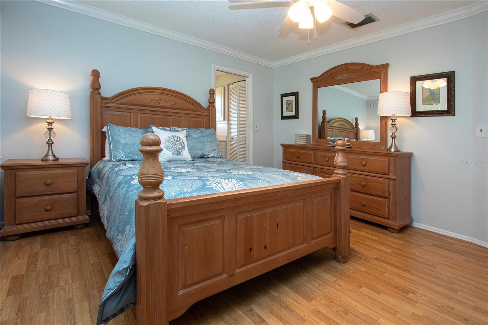 ISLAND VILLAGE - Residential