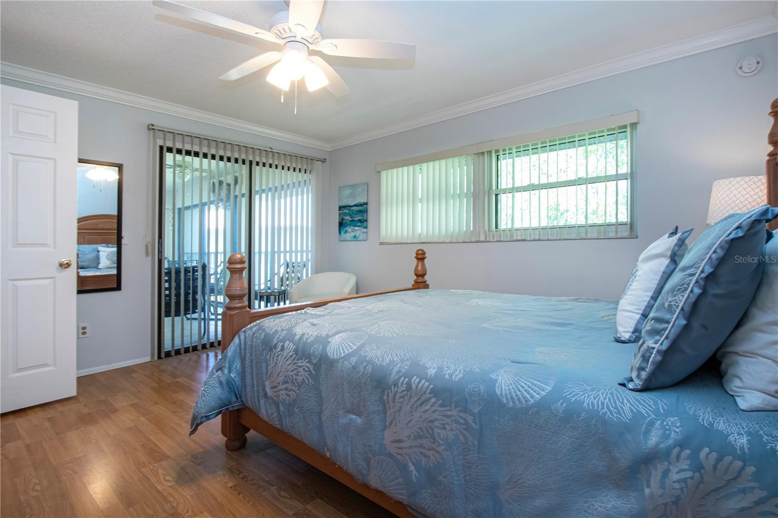 ISLAND VILLAGE - Residential