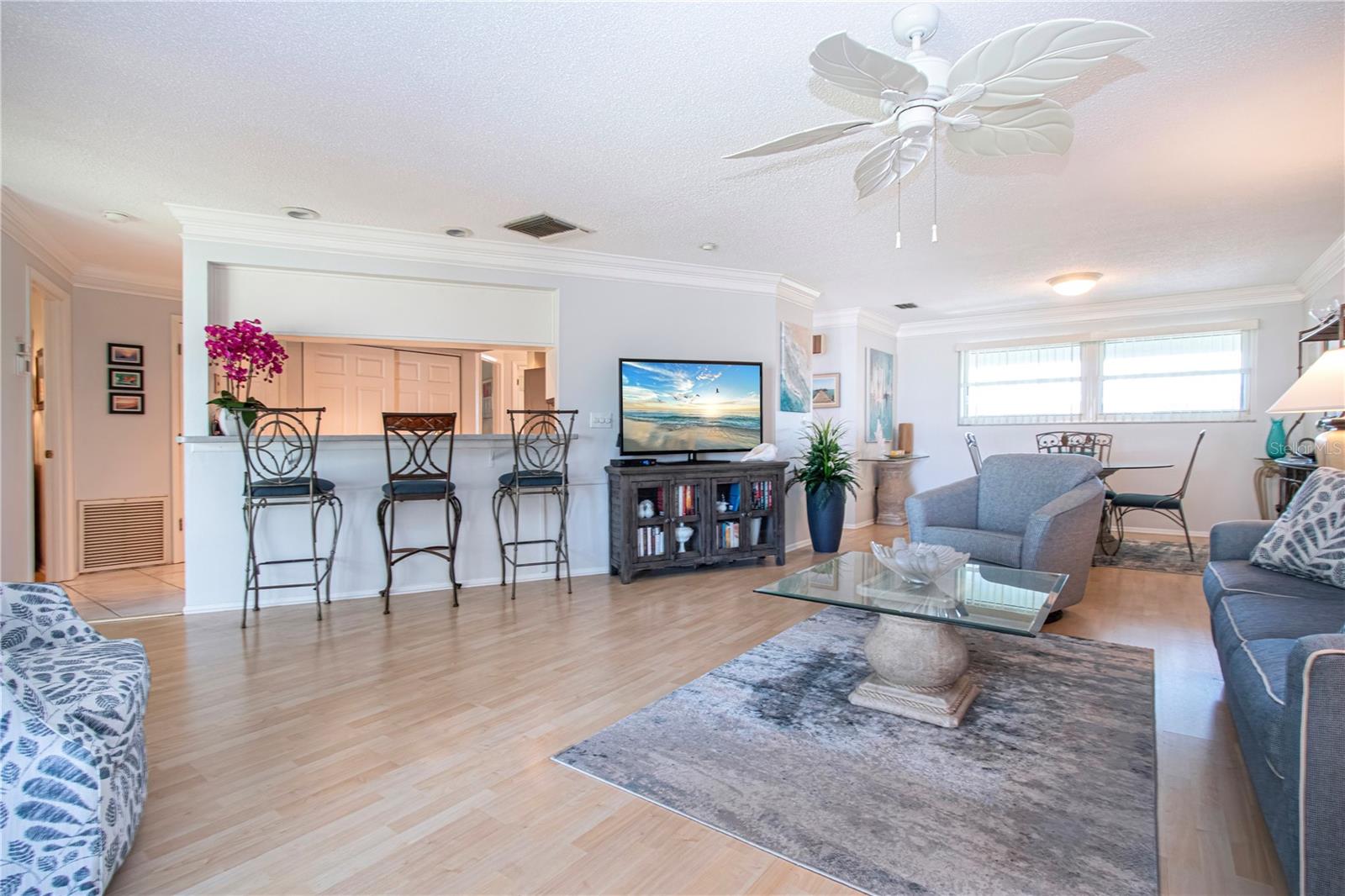 ISLAND VILLAGE - Residential