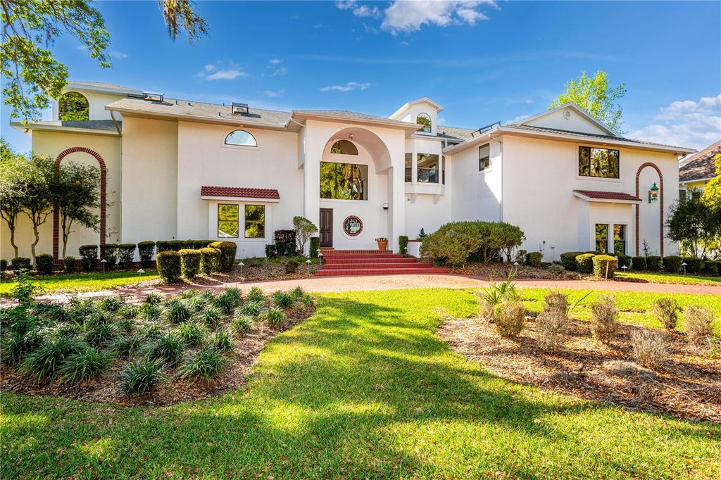 Photo of 11915 W Riverhaven Drive, Homosassa, FL 34448 (MLS # W7877270)