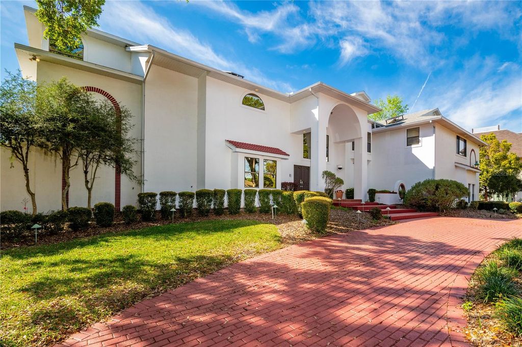 Photo of 11915 W Riverhaven Drive, Homosassa, FL 34448 (MLS # W7877270)