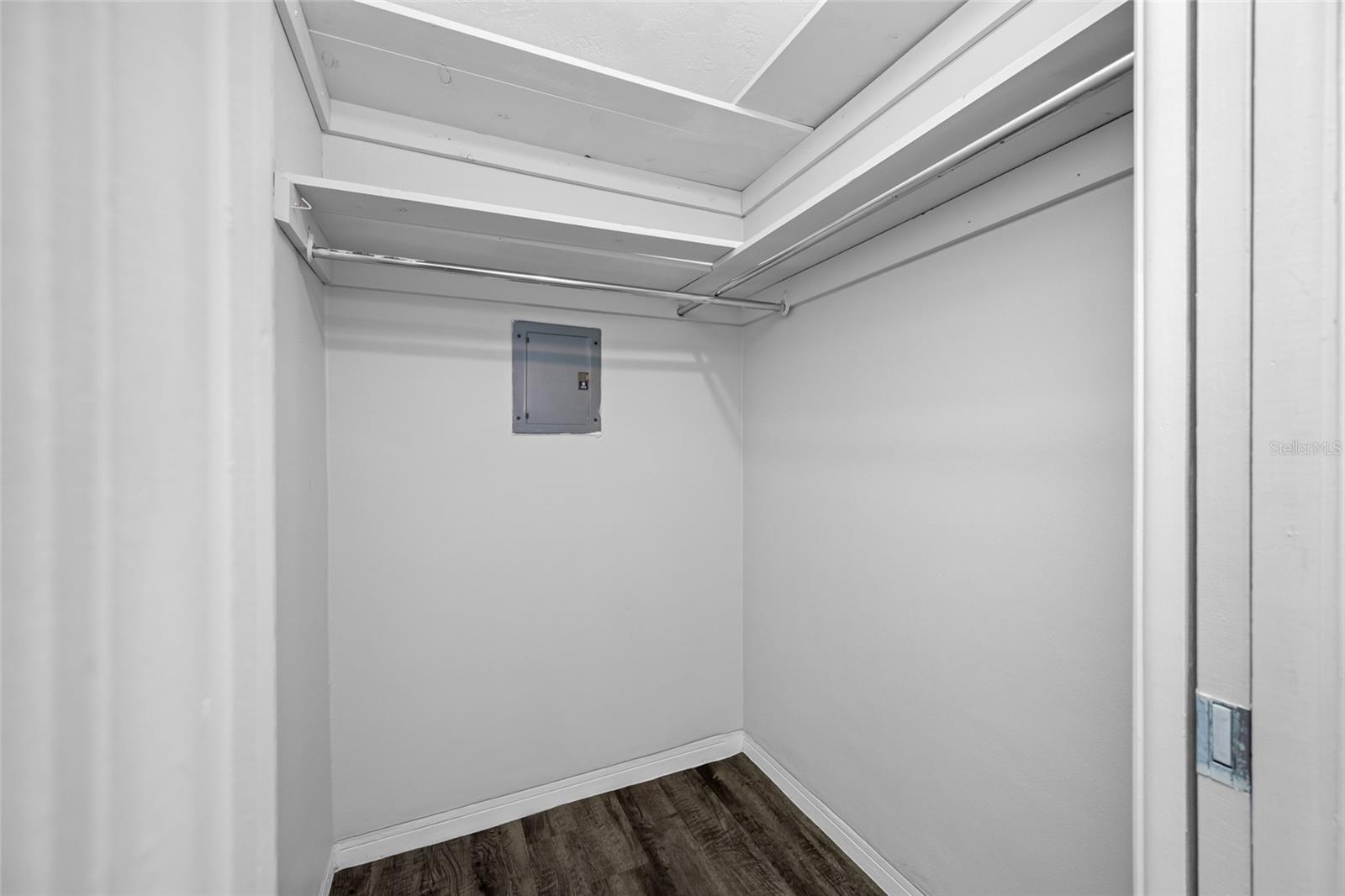 ACREAGE & UNREC - Residential Lease