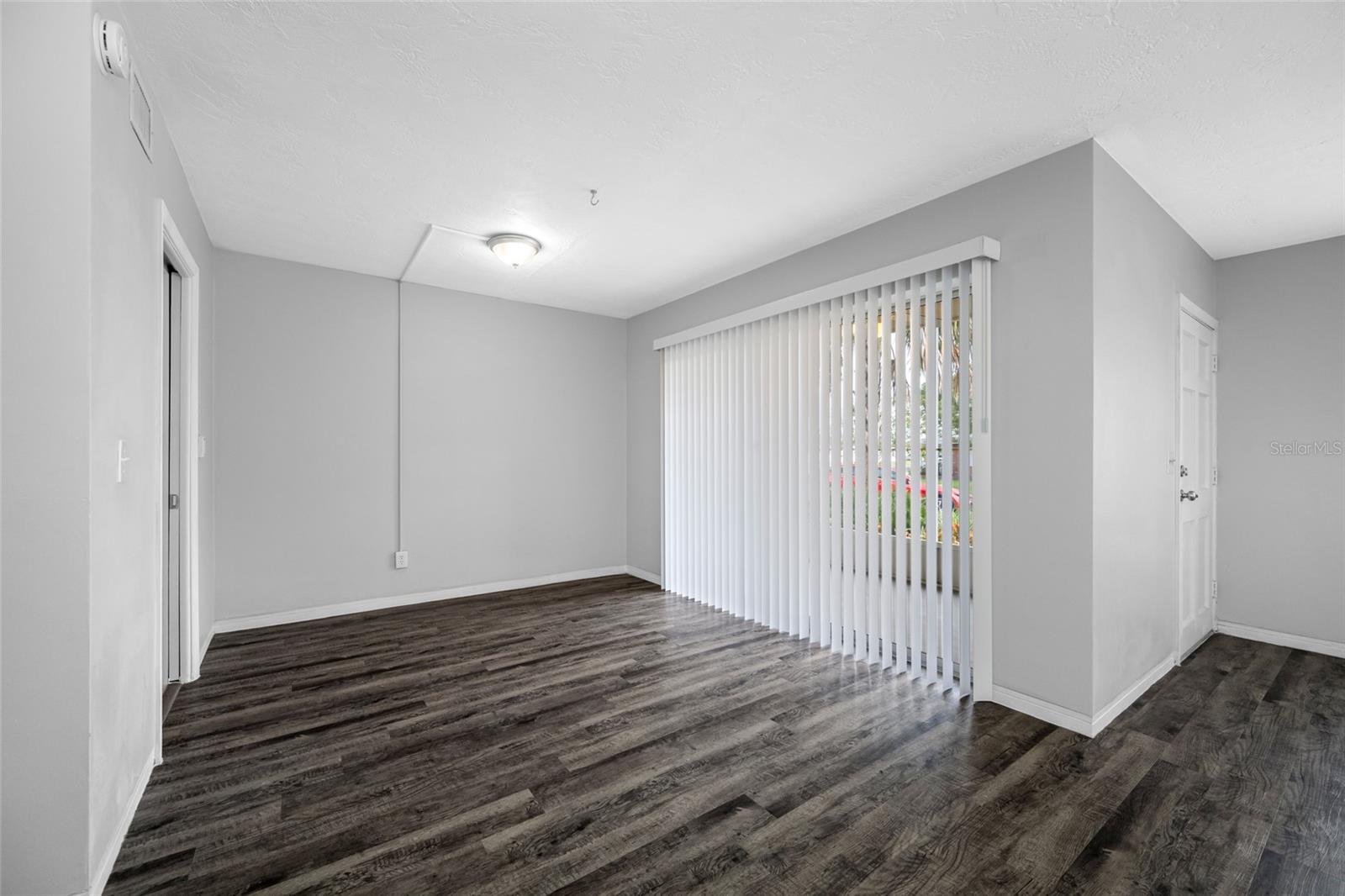 ACREAGE & UNREC - Residential Lease