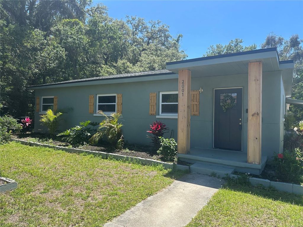 Photo of 2001 E Powhatan Avenue, Tampa, FL 33610 (MLS # TB8445577)