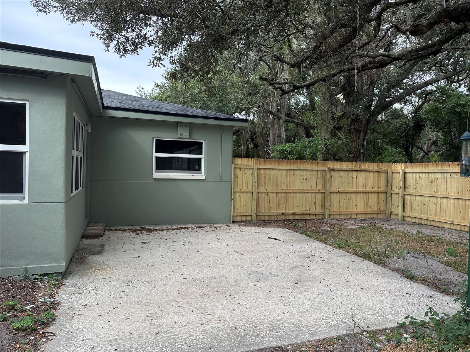 WINIFRED PARK - Residential