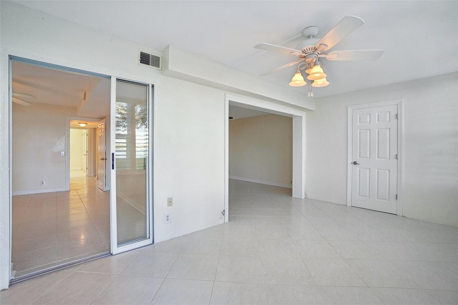 SHORE CREST BLDG - Residential