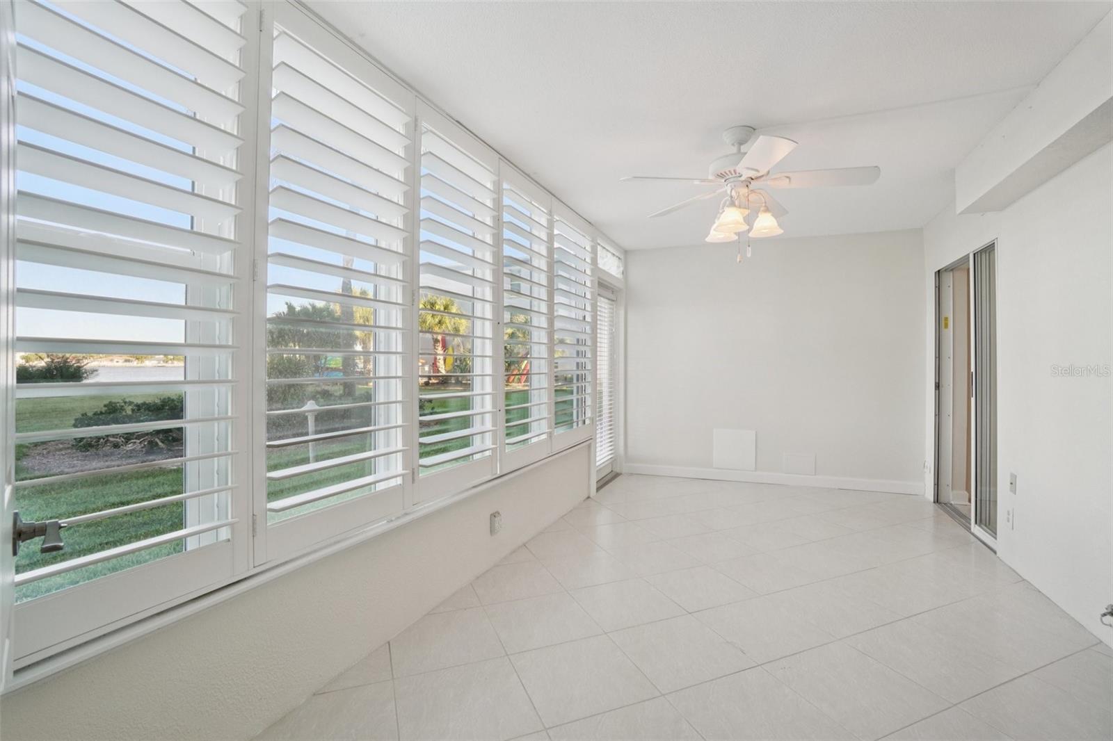 SHORE CREST BLDG - Residential