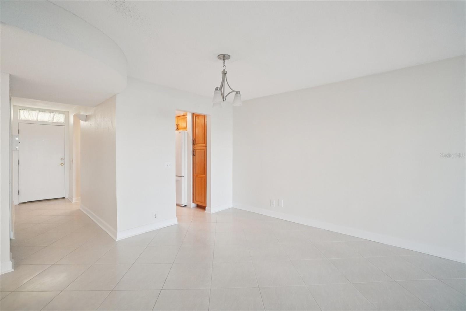 SHORE CREST BLDG - Residential