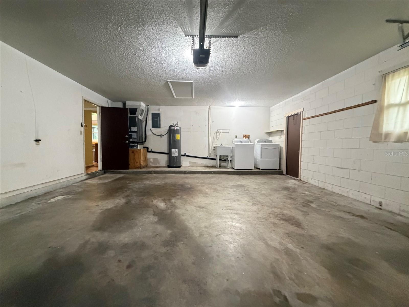 EASTBROOK SUB UNIT 09 - Residential