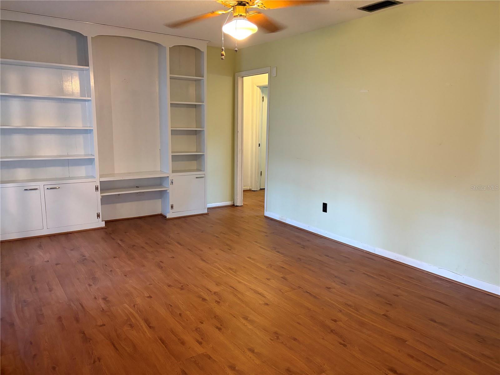 EASTBROOK SUB UNIT 09 - Residential