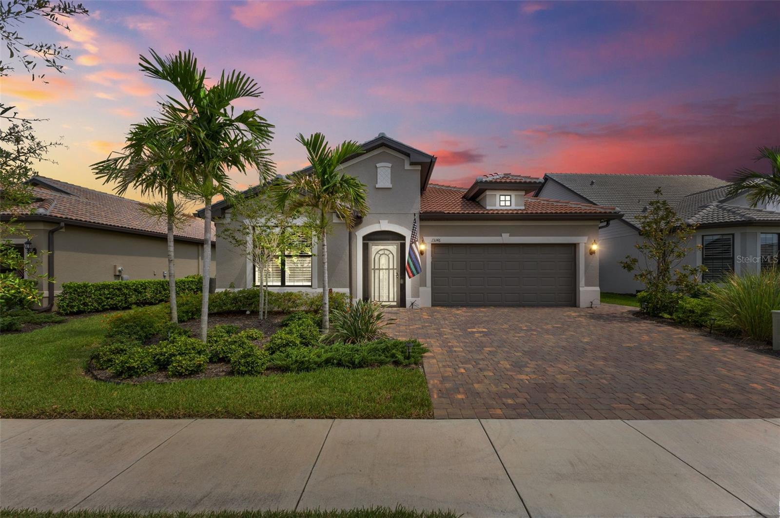 ISLANDWALK/THE WEST VLGS PH 8 - Residential