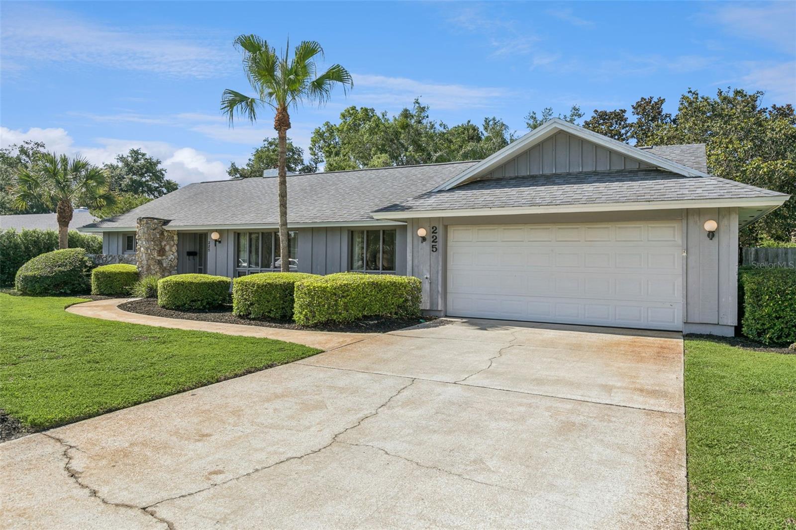 SPRING LAKE HILLS SEC 3 - Residential