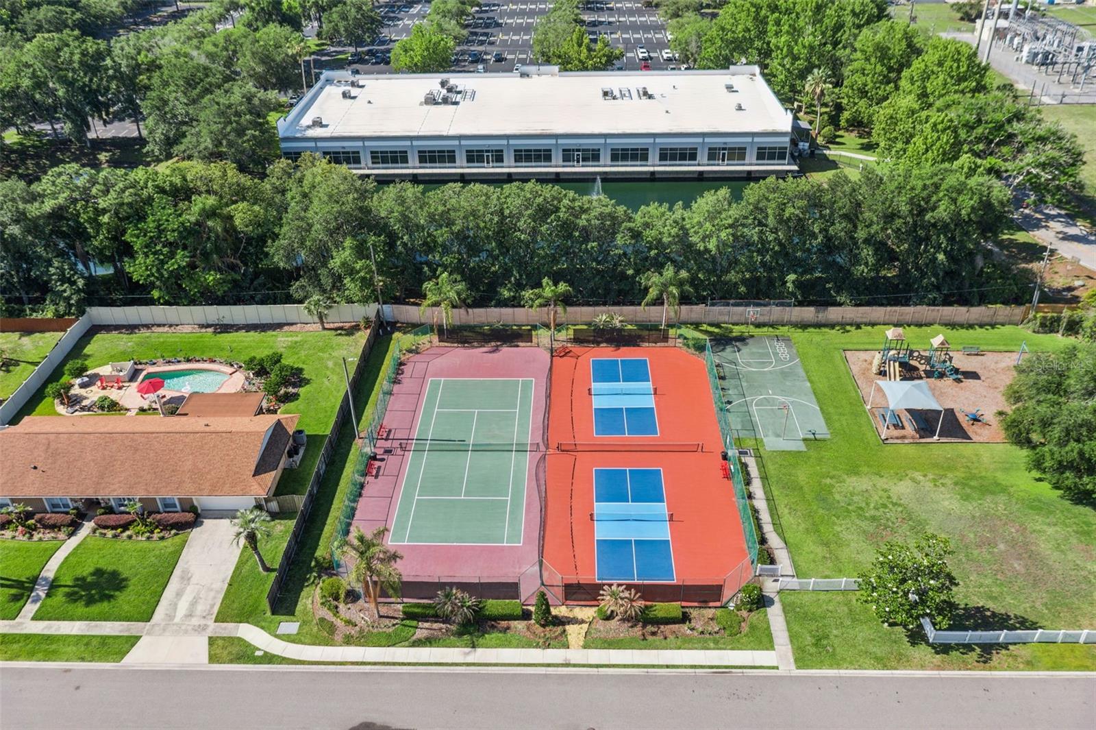 SPRING LAKE HILLS SEC 3 - Residential