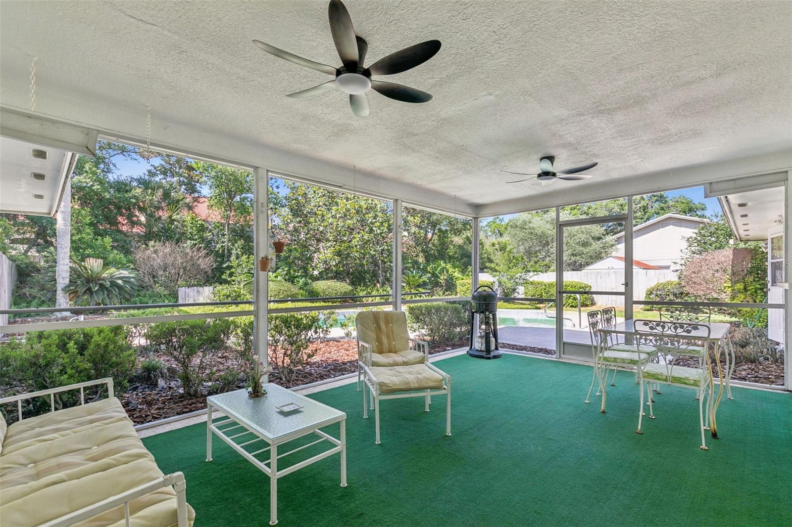 SPRING LAKE HILLS SEC 3 - Residential