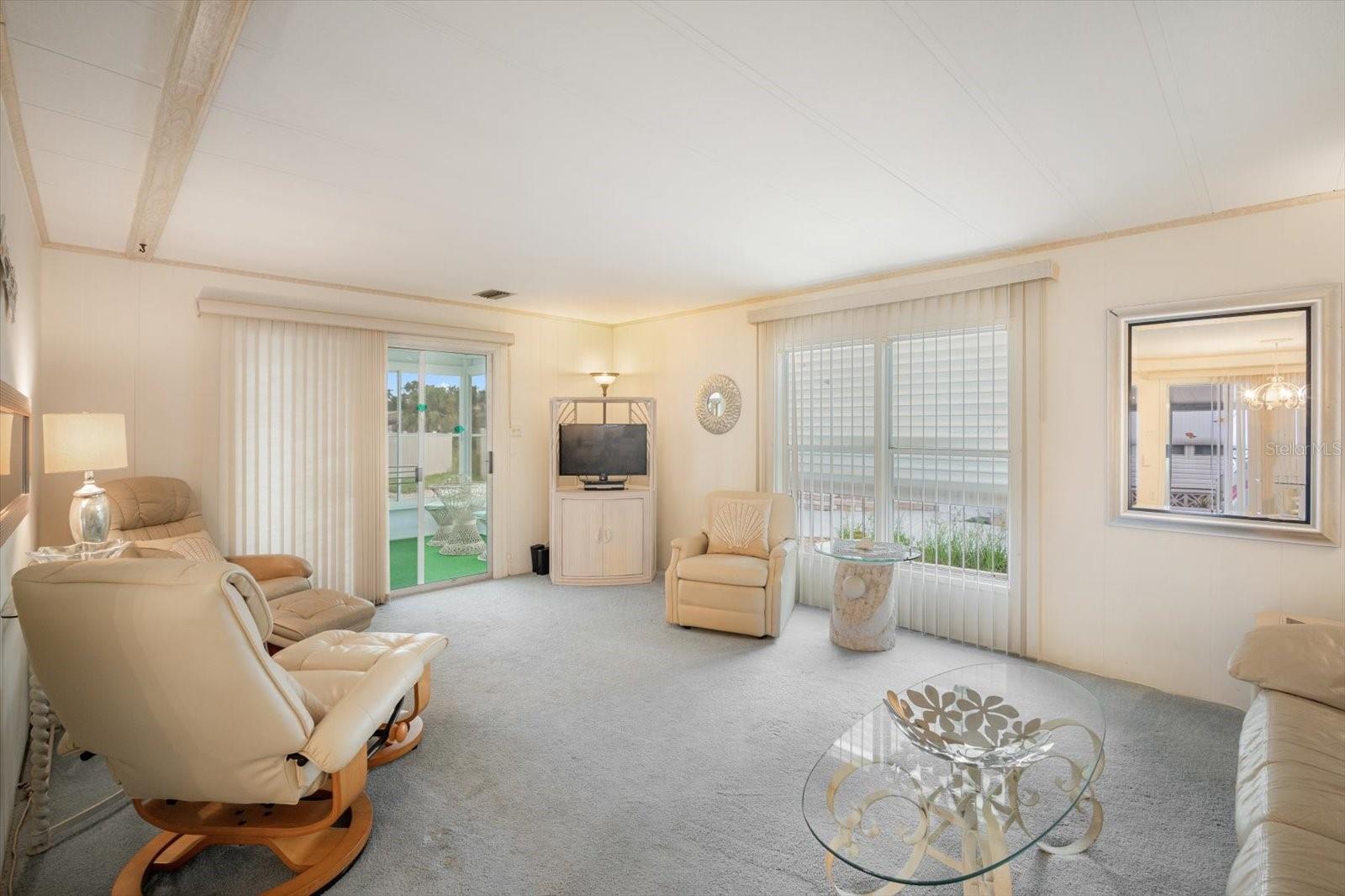 PALMA SOLA SHORES CONDO ASSOCIATION - Residential
