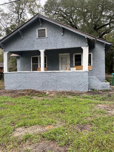 A home in MARIANNA