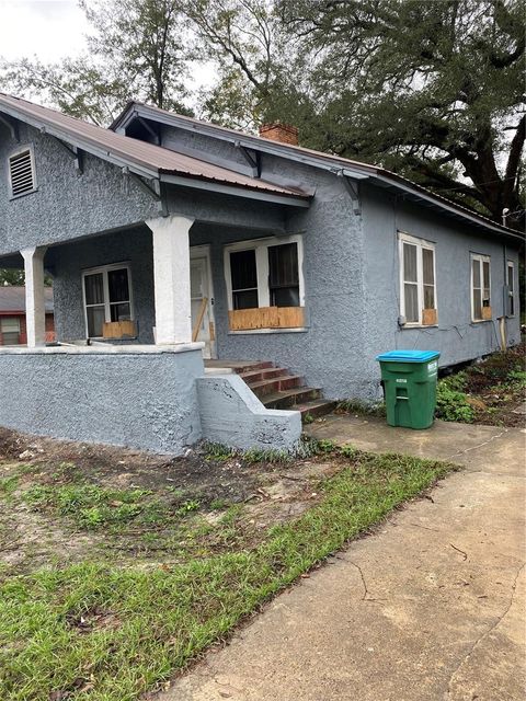 A home in MARIANNA