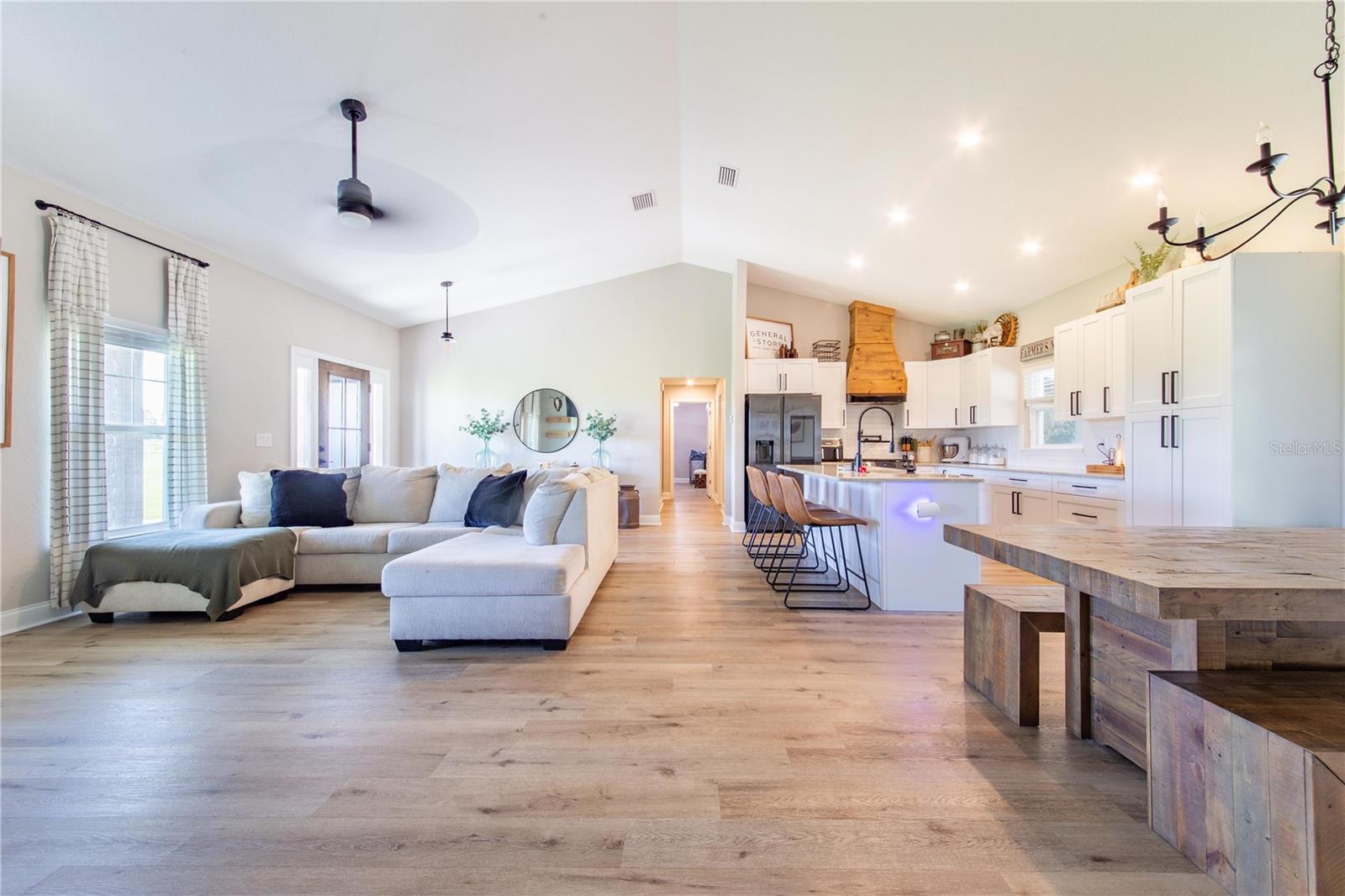 POOL BRANCH RANCH - Residential