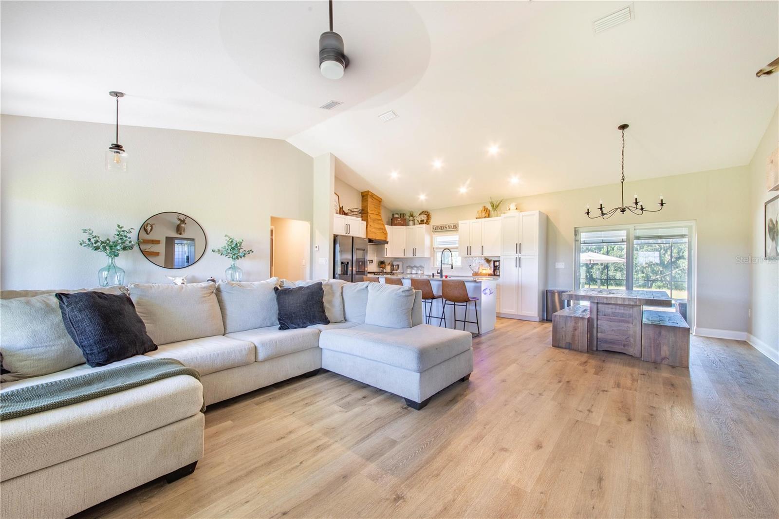 POOL BRANCH RANCH - Residential