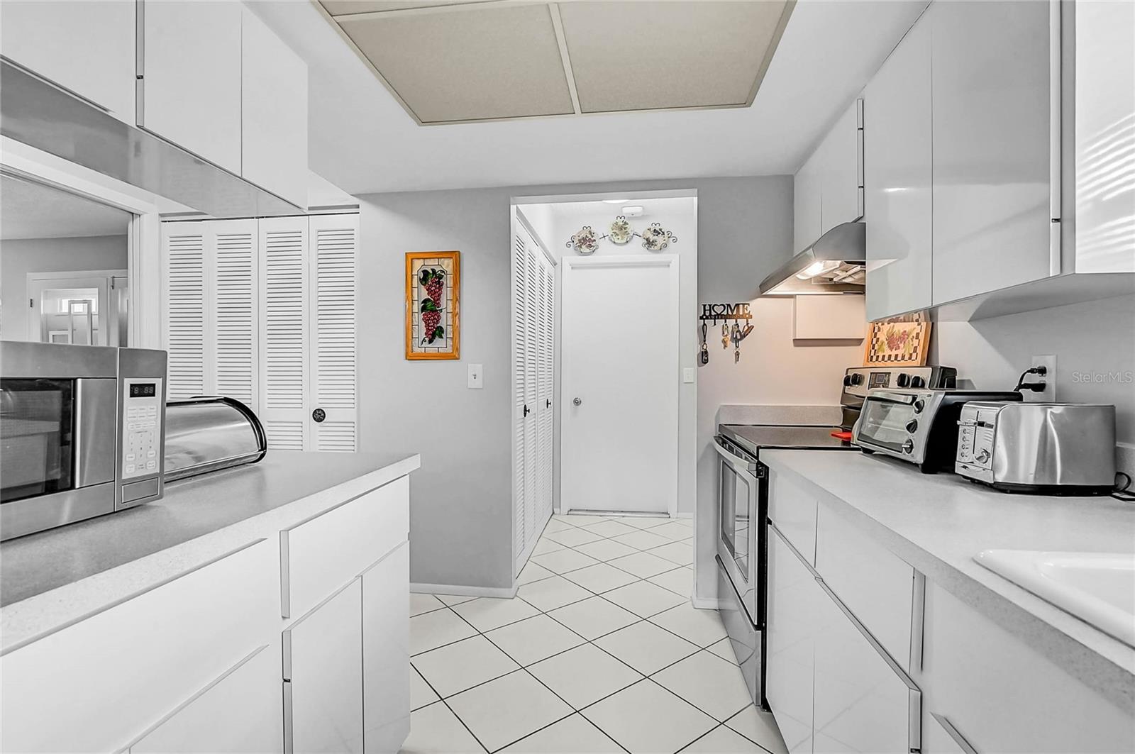 PALM-AIRE AT DESOTO LAKES COUNTRY CLUB - Residential