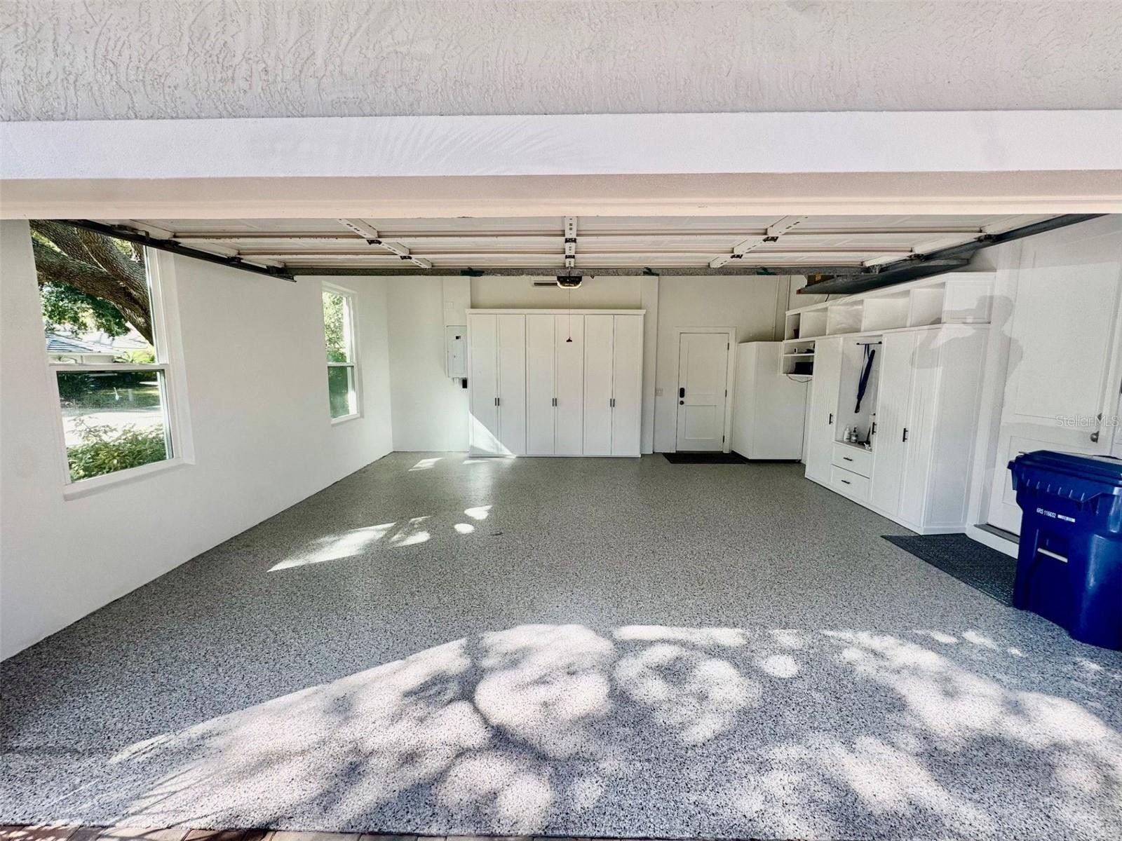 BISHOPS COURT AT OAKS PRESERVE - Residential Lease