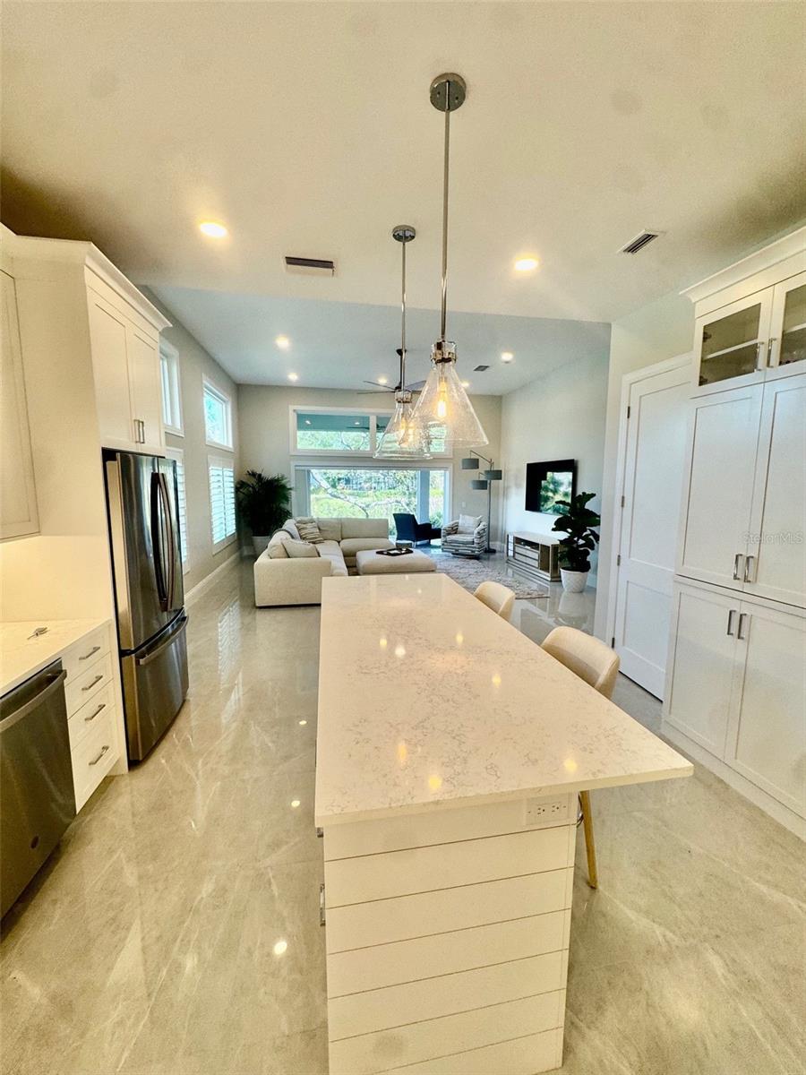 BISHOPS COURT AT OAKS PRESERVE - Residential Lease