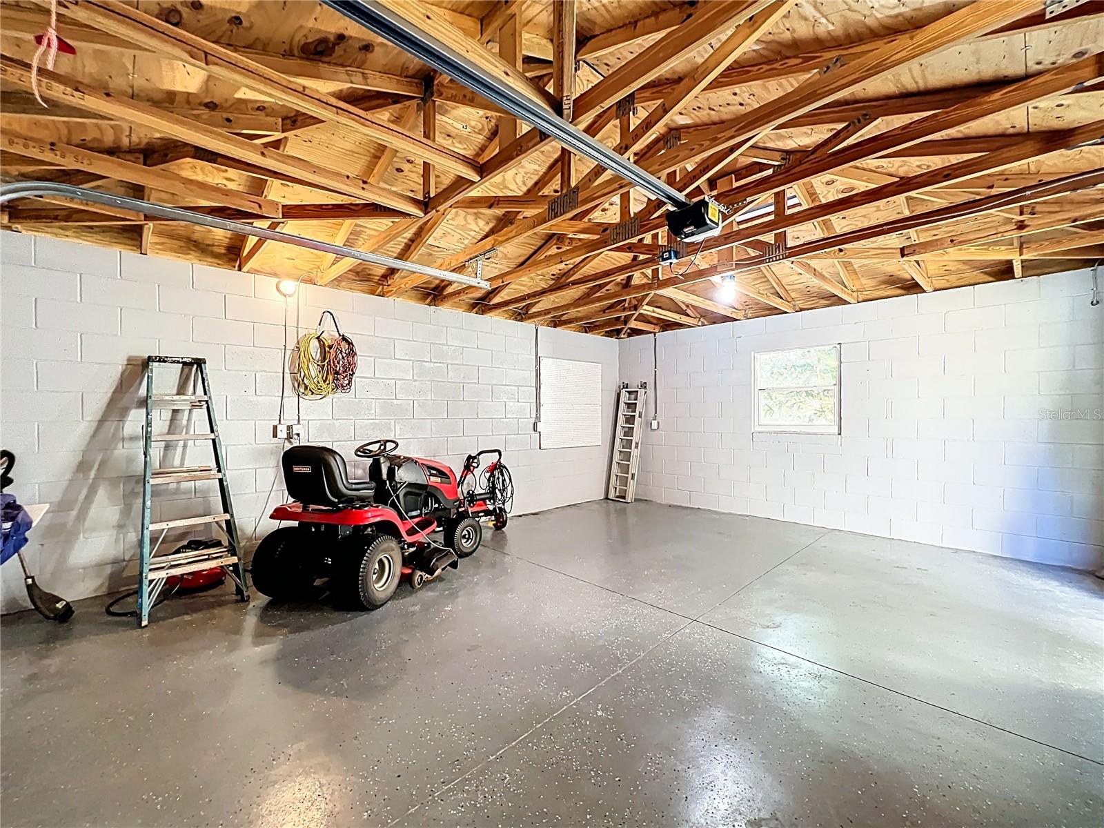 MASCOTTE COMUNICASA - Residential