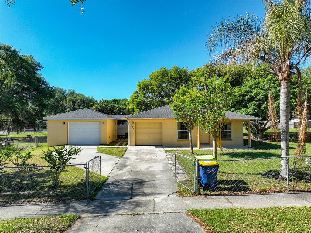 Photo of 612 Palmetto Drive, Mascotte, FL 34753 (MLS # G5111186)