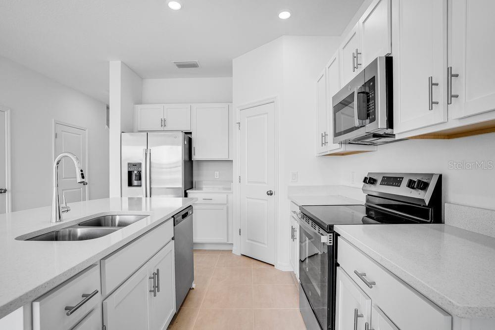 WATERSTONE - Residential