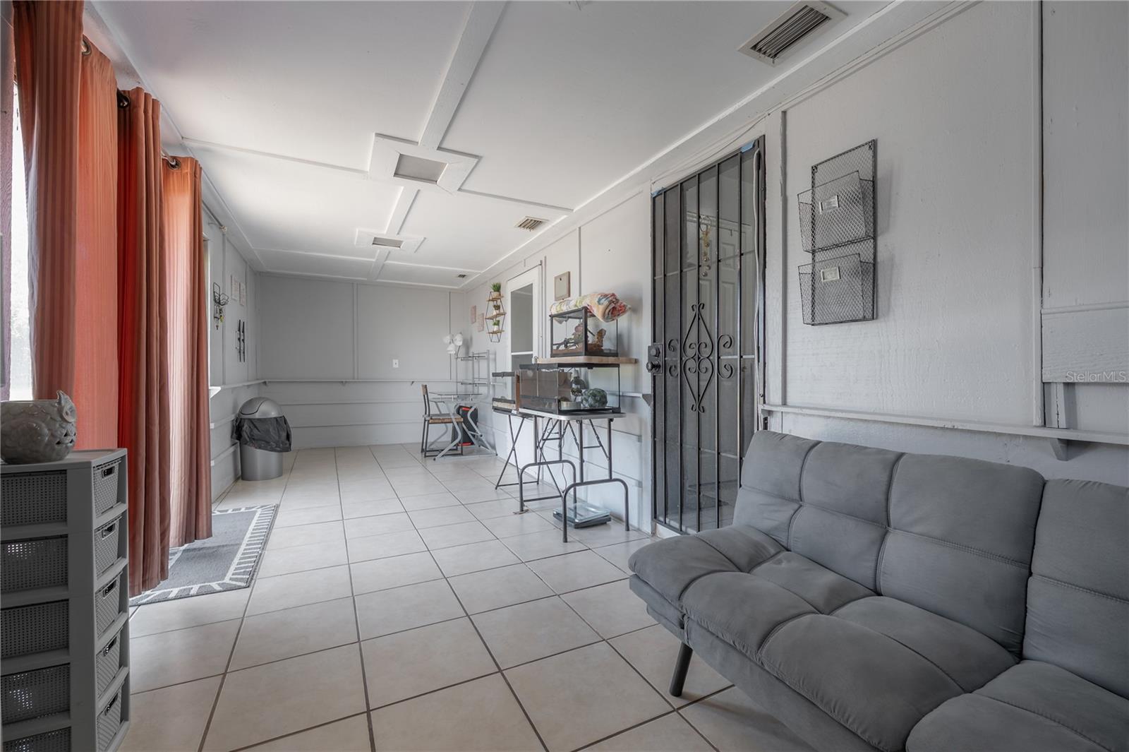 BELT COURT - Residential