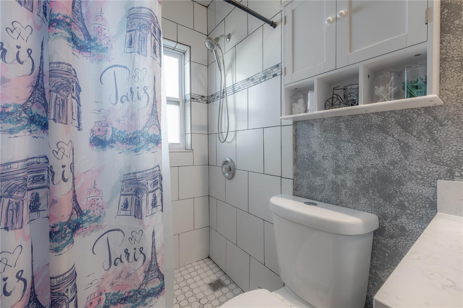 BELT COURT - Residential