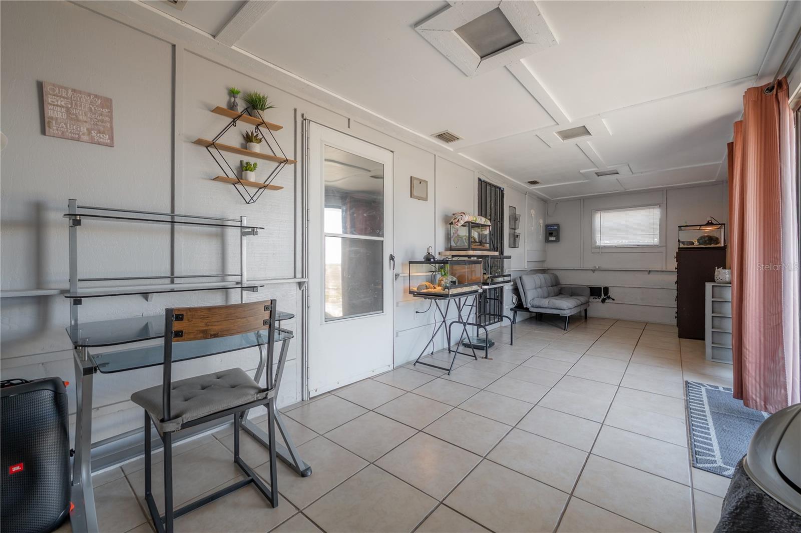 BELT COURT - Residential