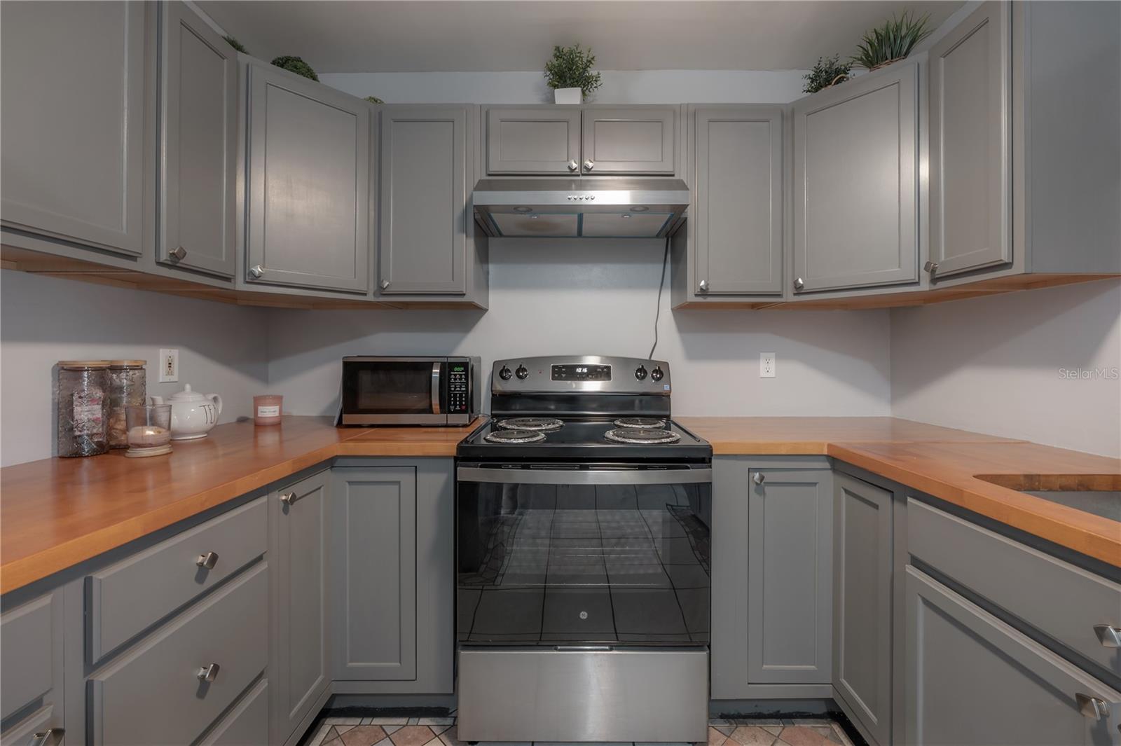 BELT COURT - Residential