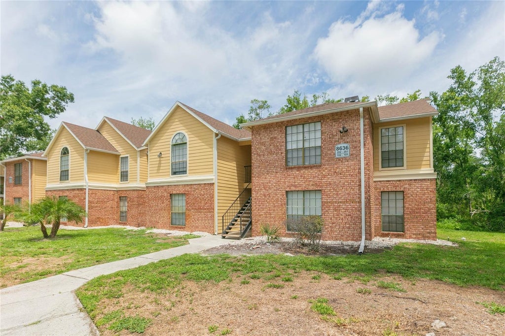 Photo of 8636 Mallard Reserve Drive #201, Tampa, FL 33614 (MLS # TB8515551)