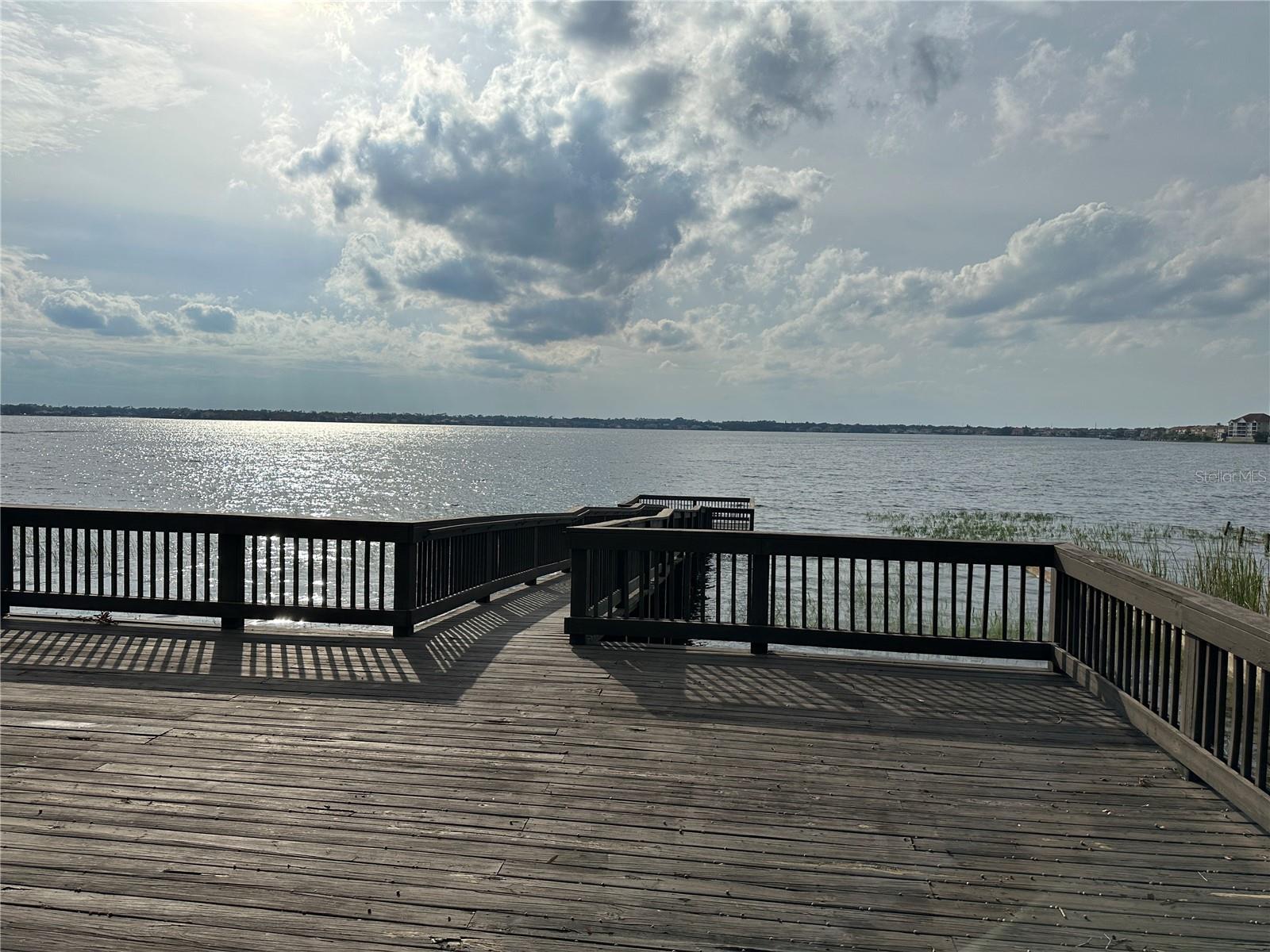 SANDLAKE PRIVATE RESIDENCES BL - Residential Lease