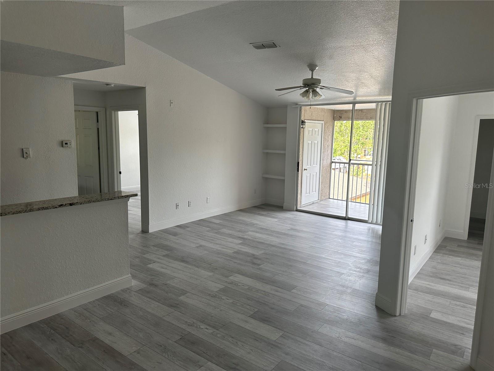 SANDLAKE PRIVATE RESIDENCES BL - Residential Lease